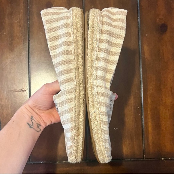 Michael Kors Beige Espadrilles - Picture 3 of 9